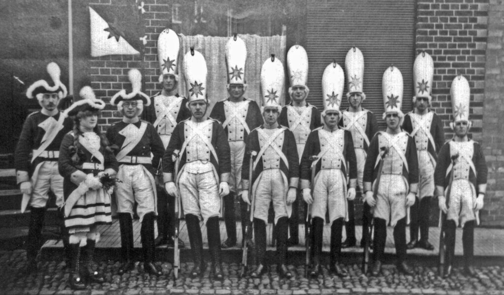 Die Prinzengarde 1928 im Rosenmontagszug