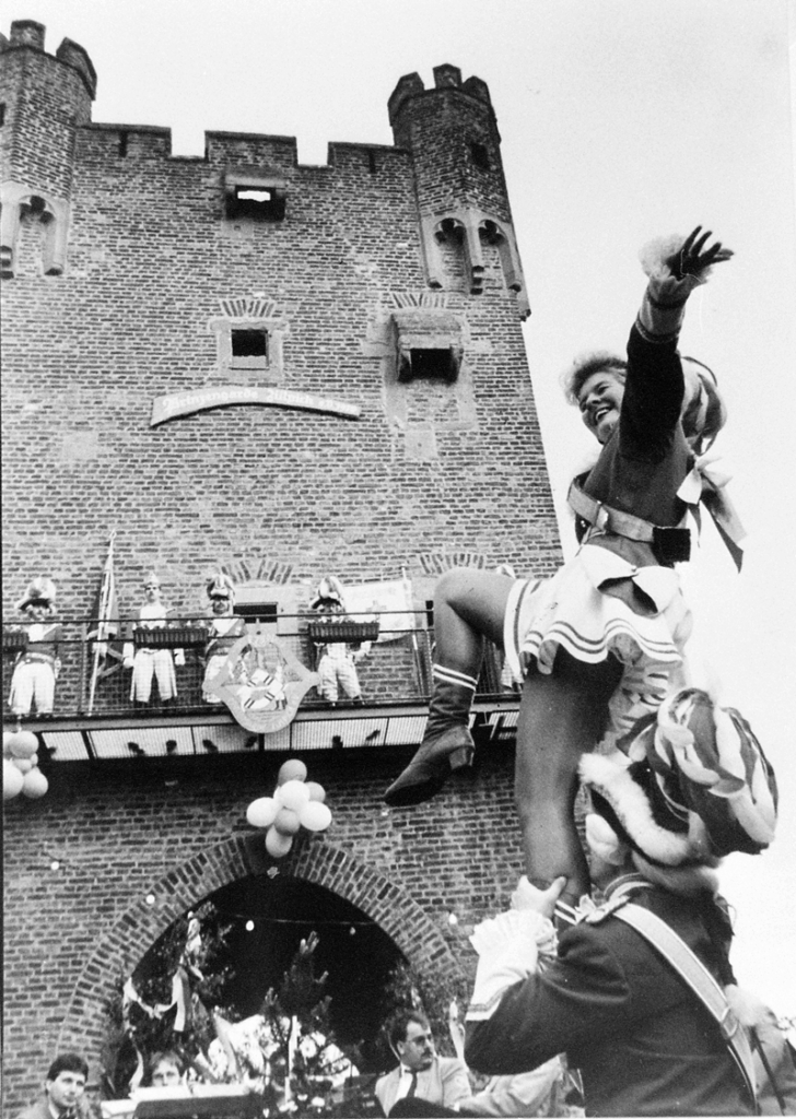 Fertigstellung und Einweihung des Gardequartiers 1993