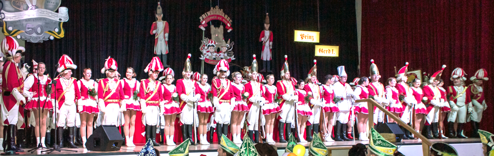Kostümsitzung Sondernummer Damengarde und Tanzgruppe